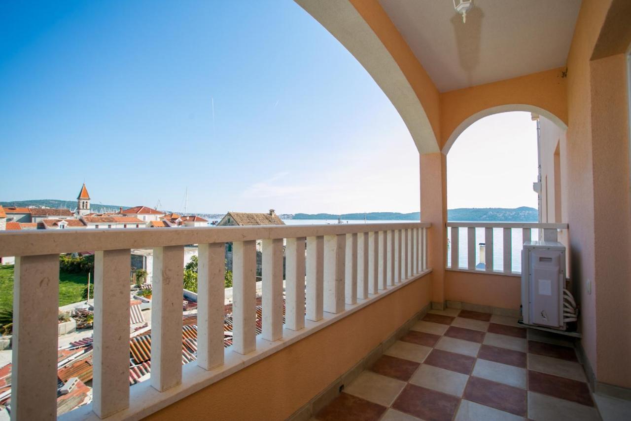 Kaja - Right Next To The Beach Трогир Экстерьер фото