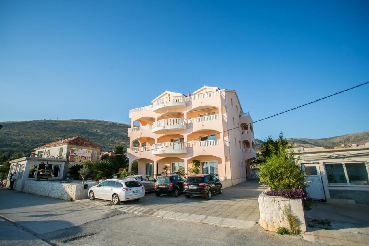 Kaja - Right Next To The Beach Трогир Экстерьер фото
